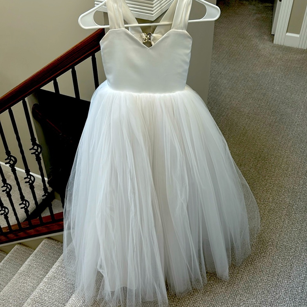 Amalee accessories flower girl dress white size 6
